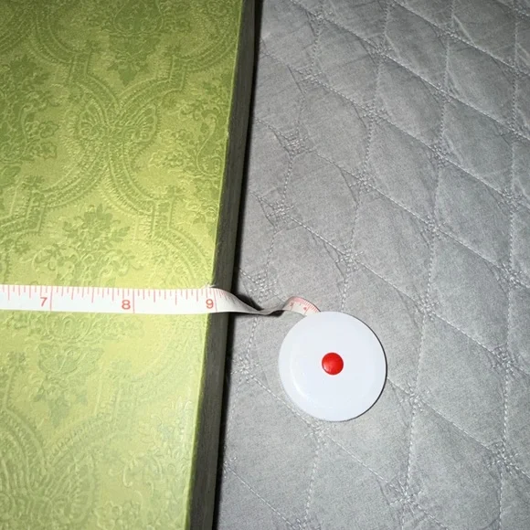 Gucci box 10” long 9” wide 4” tall. Comes with tissue paper and ribbon - Picture 6 of 7